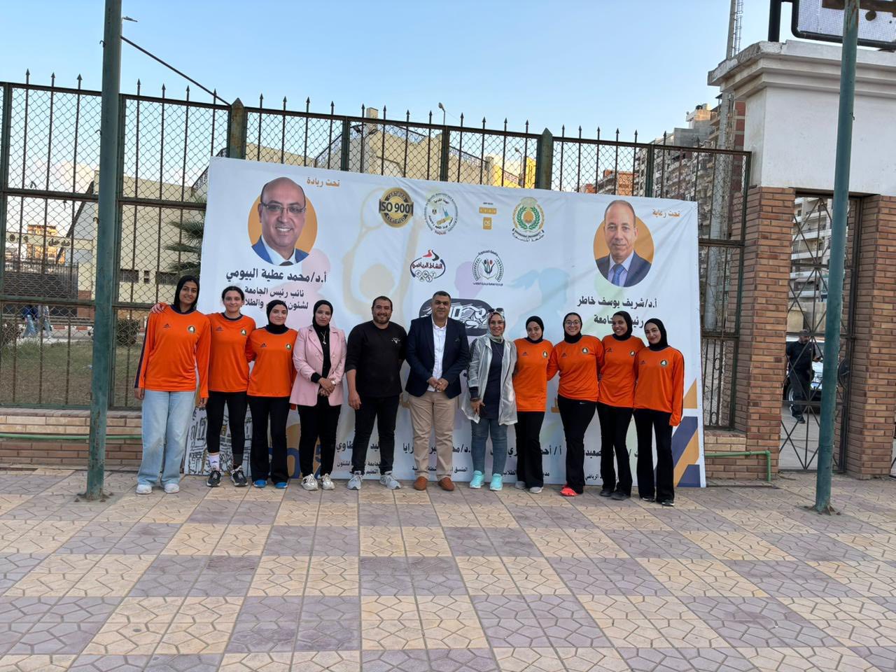 فريق تجارة طالبات يتوج بكأس بطولة دورى عام الجامعة لكرة السلة 